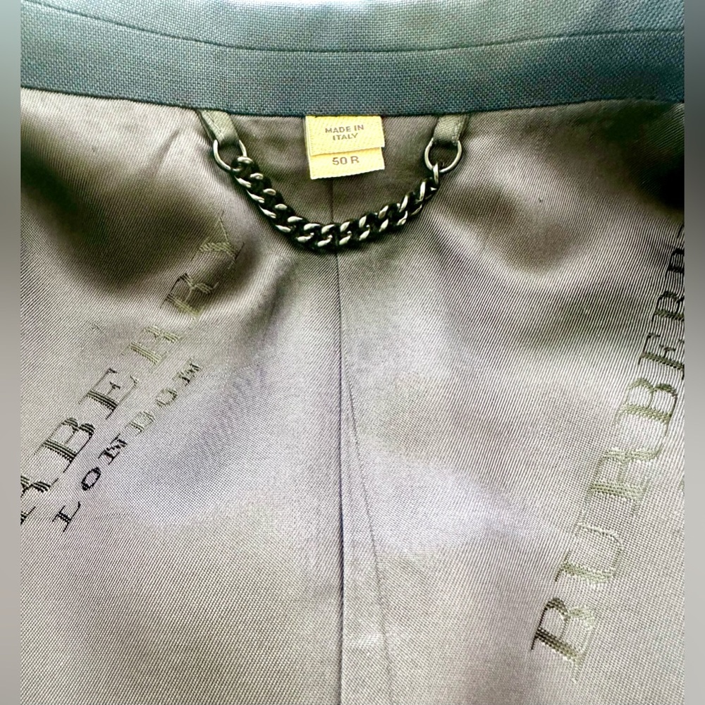 Burberry Milbury Navy Full Suit- 2 Piece. EU: 50R. Good Condition. - Picture 5 of 14